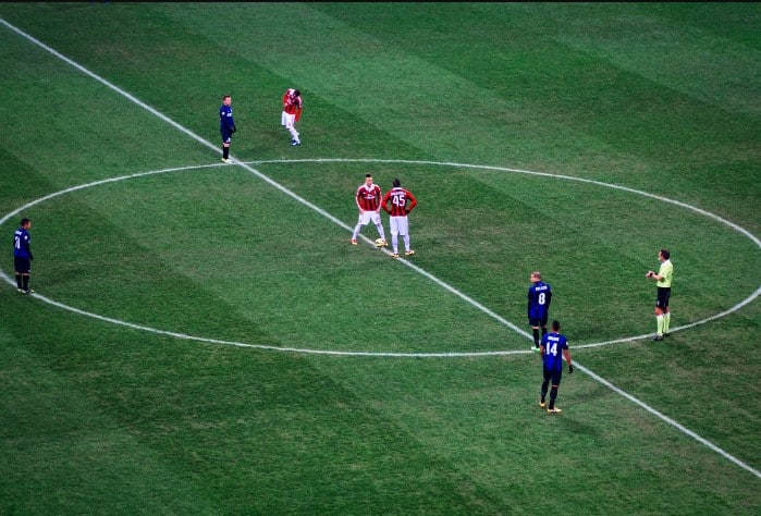 Kèo giao bóng trước (Kick off) là gì? Cách chơi ra sao? 1 Kèo giao bóng trước (Kick off) là gì? Cách chơi ra sao?